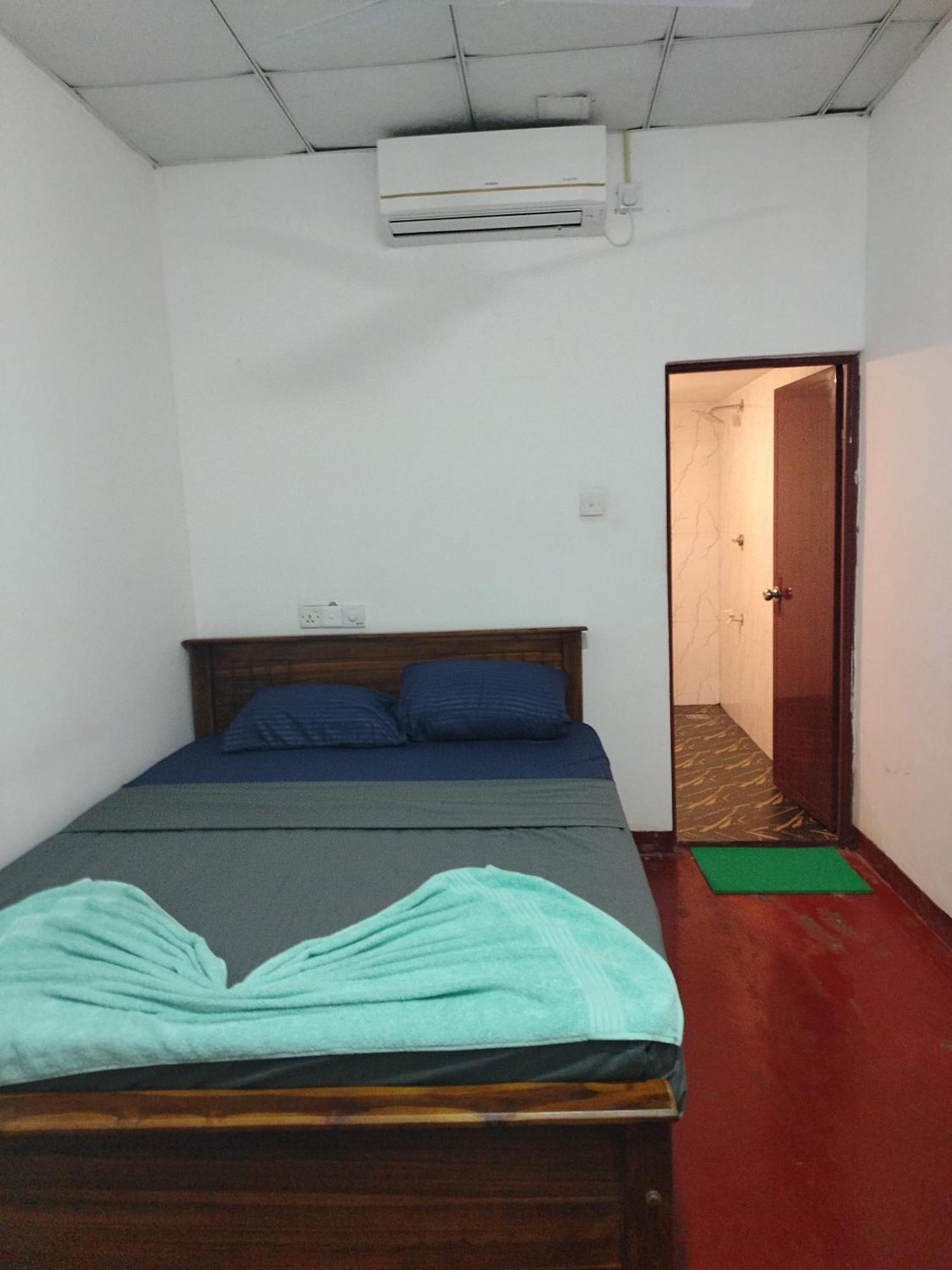 Ocean Oasis Restaurant And Rooms Trincomalee Dış mekan fotoğraf